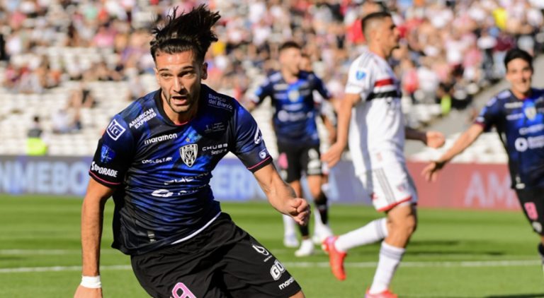 IDV comprará el pase de Lautaro Díaz