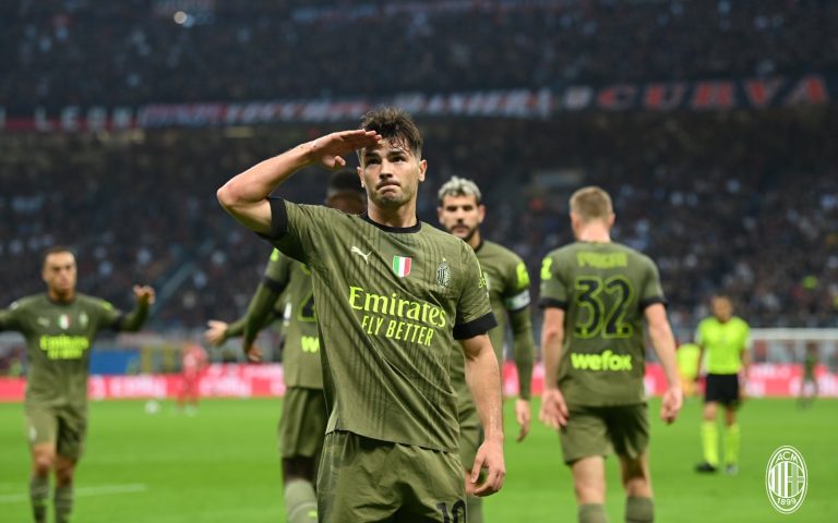 (VIDEO) AC Milan goleó a Monza y, por ahora, igualó la punta de la Serie A