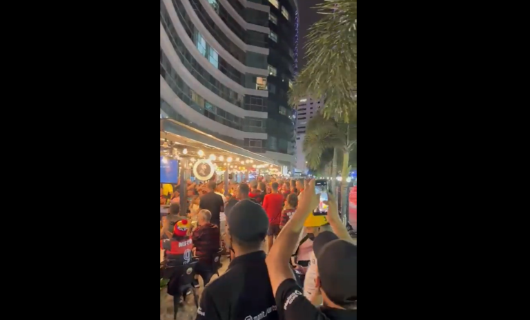 (VIDEO) AMBIENTE DE FINAL: Hinchas de Flamengo se toman Puerto Santa Ana