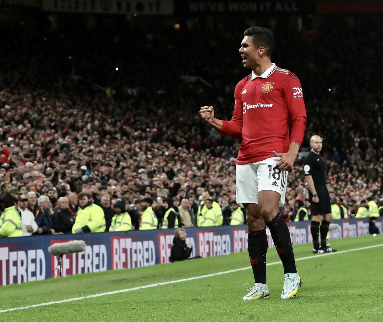 (VIDEO) EN EL FINAL: Manchester United rescató el empate ante Chelsea