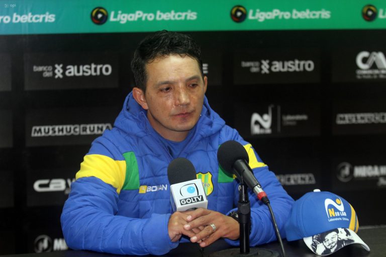 (FOTO) Leonardo Vanegas se despidió de Gualaceo