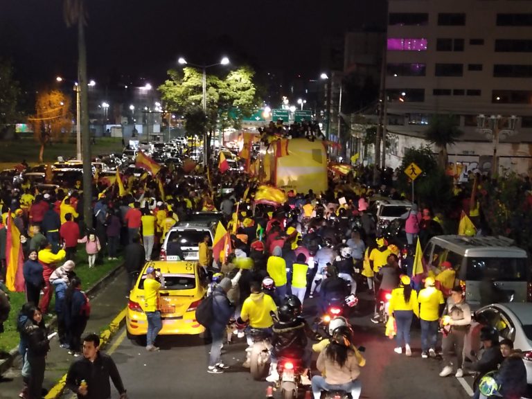 (VIDEO) ¡Así fue la caravana de Aucas campeón!