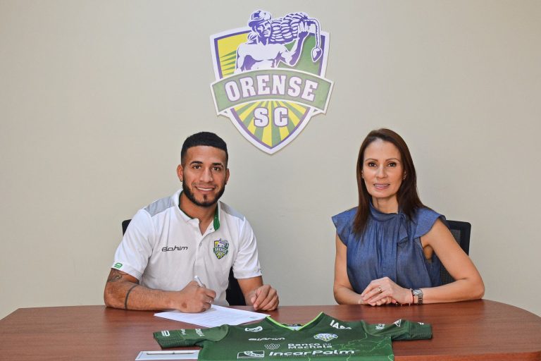 OFICIAL: Robert Burbano renovó con Orense hasta el 2023
