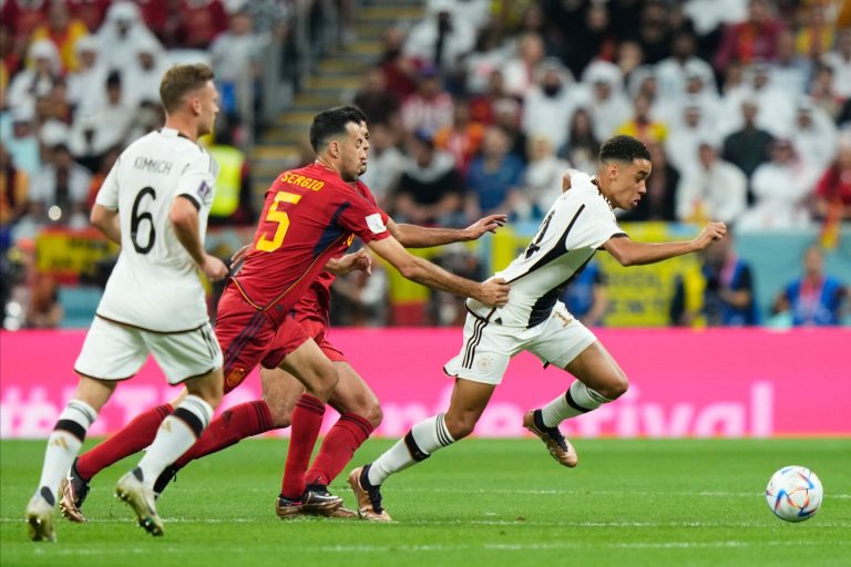 (VIDEO) EN UN PARTIDAZO: Alemania y España dividieron honores en #Qatar2022