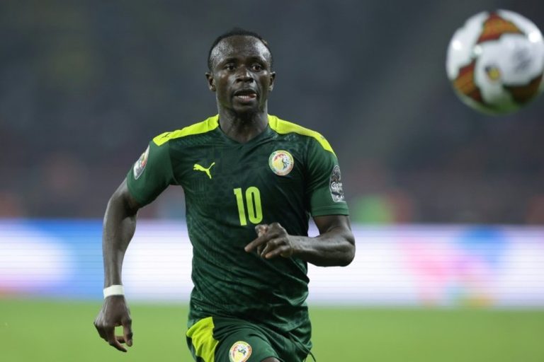 Senegal utilizará “médicos brujos” para que Sadio Mané pueda jugar el Mundial