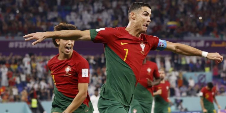 Afición de Portugal no está muy feliz con CR7 como titular