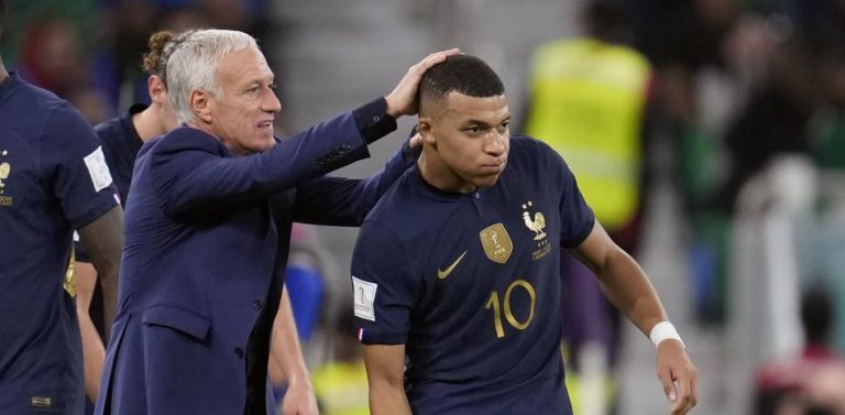 Deschamps: “Mbappé resuelve muchos problemas”