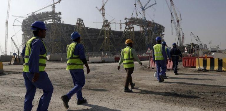 Qatar investiga la muerte de un trabajador