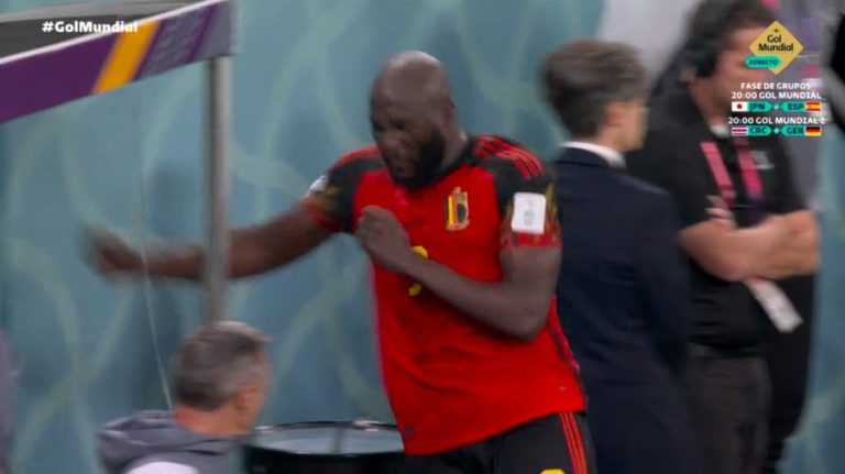 (VIDEO) ENOJO Y FRUSTRACIÓN: La reacción de Lukaku post eliminación de Bélgica