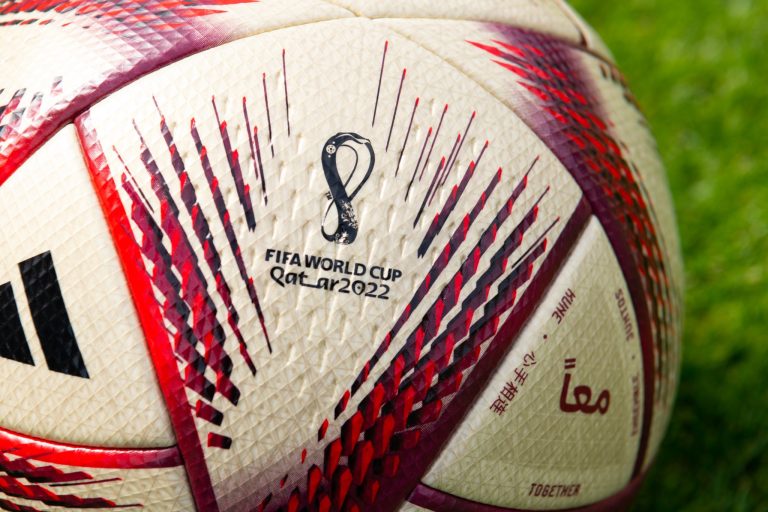 (OFICIAL) ¡El nuevo balón para las semifinales y final de Qatar 2022!