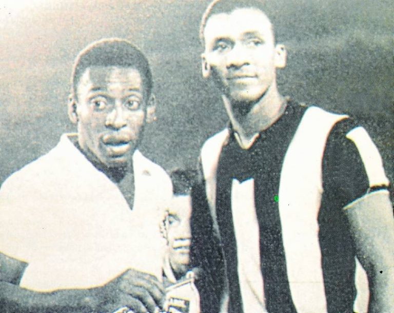 (VIDEO) El día que Pelé entrevistó a Spencer