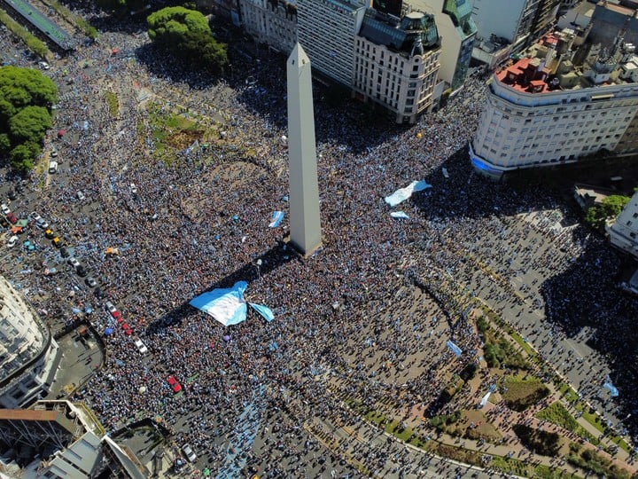 (VIDEO) Una fiesta con más de dos millones de personas en el Obelisco