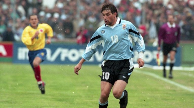 El fútbol de luto: a los 49 años falleció Fabián O´Neill