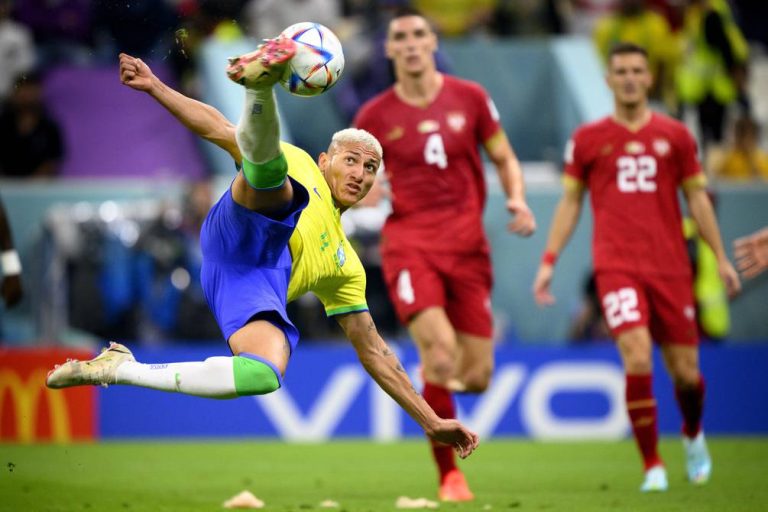 (VIDEO) La pirueta de Richarlison fue elegida como mejor gol del Mundial