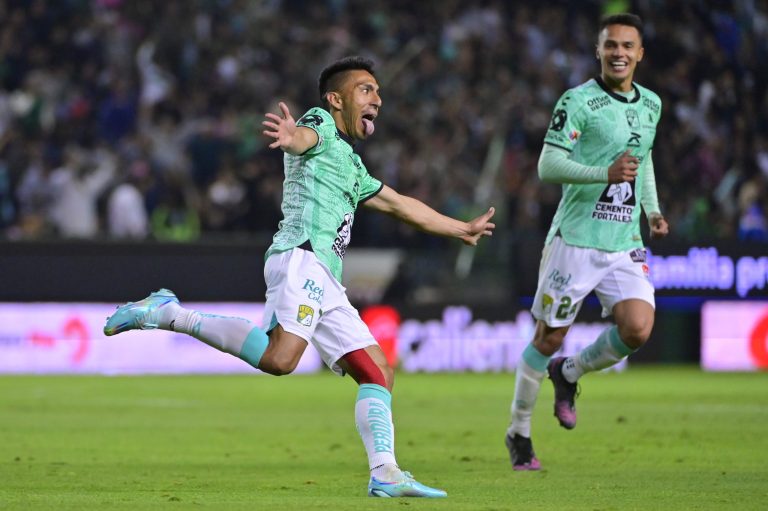 (FOTO) Ángel Mena en el 11 ideal de la fecha 2 en la Liga MX