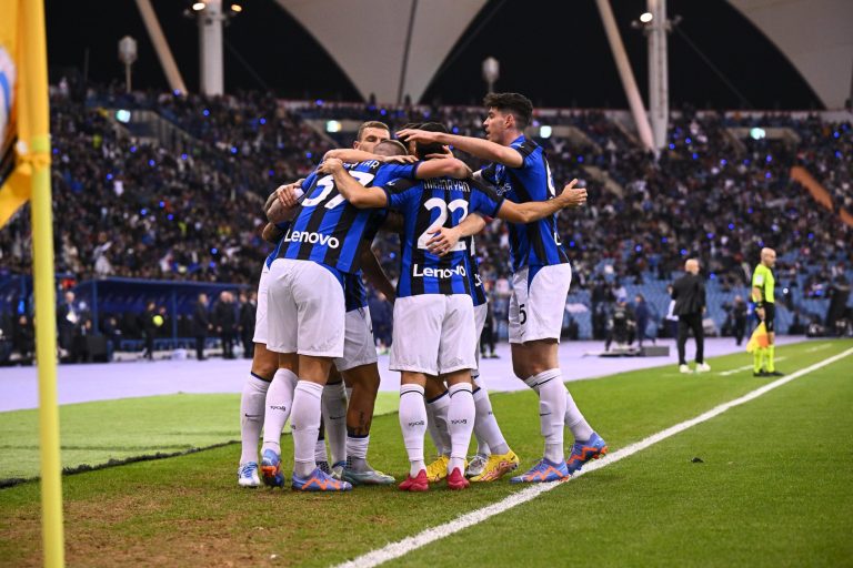 (VIDEO) INTER, CAMPEÓN DE LA SUPERCOPA DE ITALIA: Goleó al Milan en el Derbi