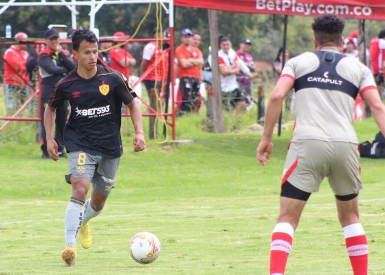 Aucas no pudo con Santa Fe: Derrota en amistoso