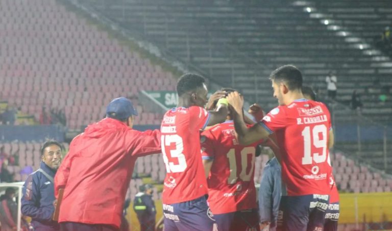 (VIDEO) El Nacional goleó a Deportivo Cali en la Noche Roja