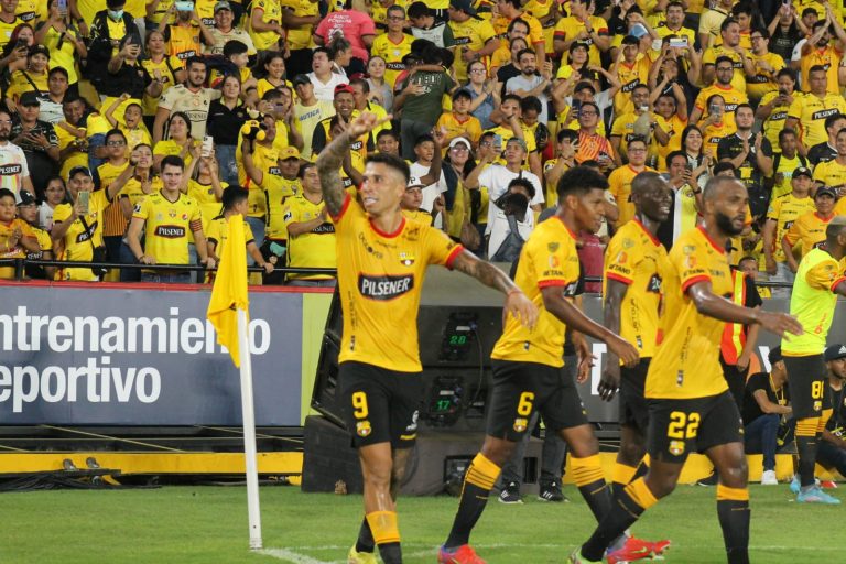 (VIDEO) FIESTA COMPLETA: BSC derrotó a Mushuc Runa en la ‘Noche Amarilla’