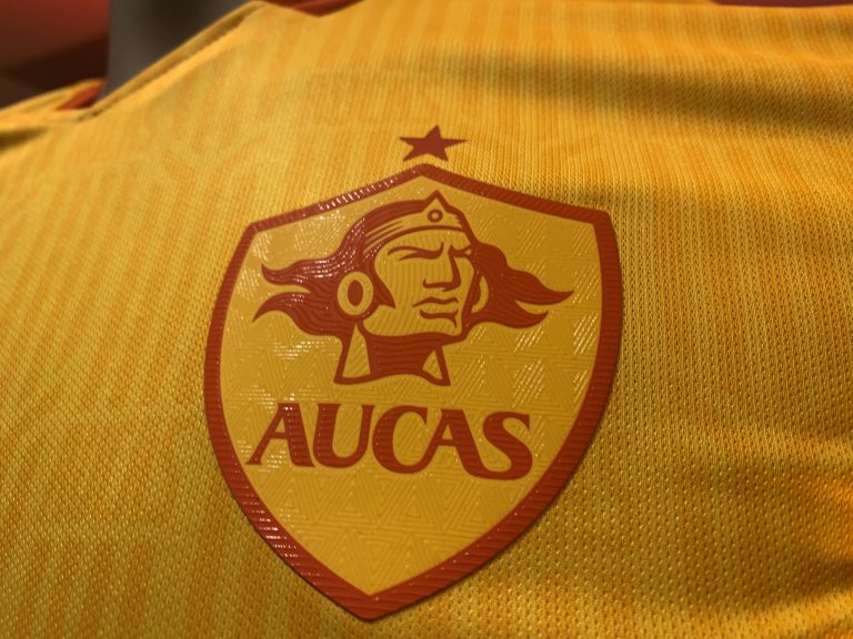 (FOTOS) LA ‘PIEL’ DEL CAMPEÓN: Aucas presentó su nueva camiseta 2023