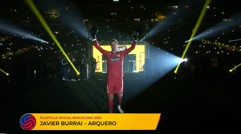 (VIDEO) Burrai, el más aplaudido de la plantilla en la ‘Noche Amarilla’