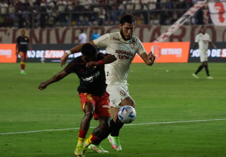 SIN GOLES: SD Aucas igualó ante Universitario en la “Noche Crema”