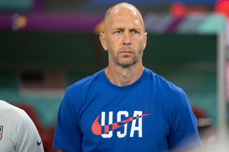Escándalo en Estados Unidos: El DT de la selección confesó violencia de género
