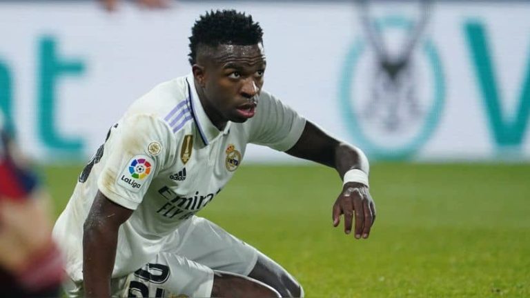 Vinicius responde por redes sociales a los insultos recibidos en el Osasuna-Real Madrid