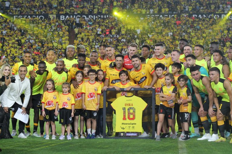 Matías Oyola: “Todo DT sueña con dirigir en BSC, yo me meto entre los que tienen ese sueño”