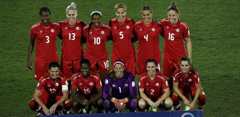 Seísmo en el fútbol femenino de Canadá