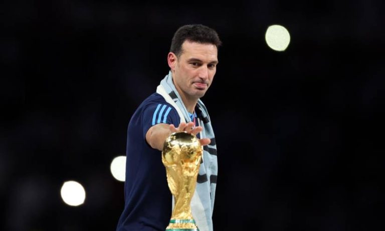 THE BEST: Scaloni, mejor entrenador
