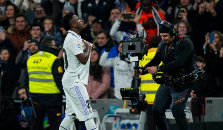 (VIDEO) SIGUE EN PELEA: Real Madrid ganó en casa al Valencia