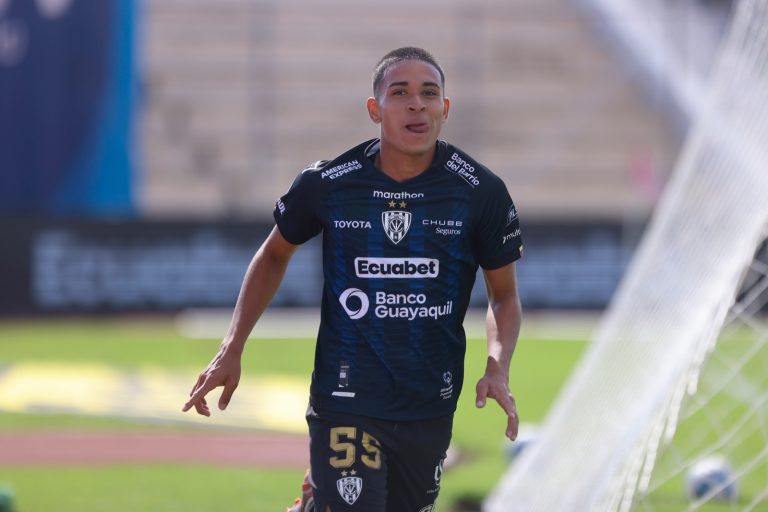 CON TAN SOLO 15 AÑOS: Kendry Páez debutó con gol en la LigaPro 2023