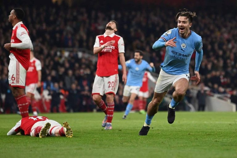 (VIDEO) NUEVO LÍDER EN LA PREMIER: El City remontó y venció al Arsenal