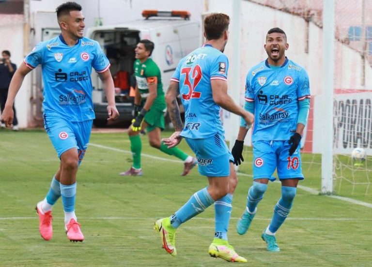 (VIDEO) A FECHA SEGUIDA: Gol de Joao Rojas en Perú