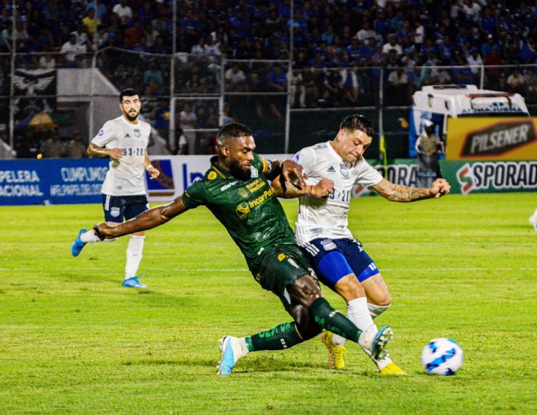 TRIUNFAZO DE ORENSE: se impuso a Emelec en Machala