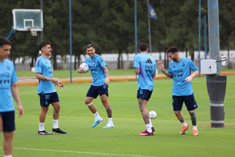 (FOTOS) Campeones del mundo tuvieron reencuentro en Ezeiza