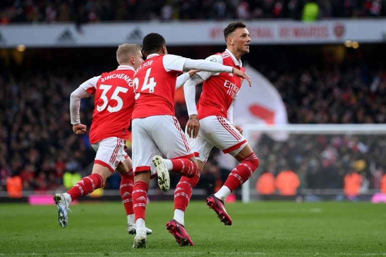(VIDEO) ¡Épica remontada del Arsenal para un triunfo importante!