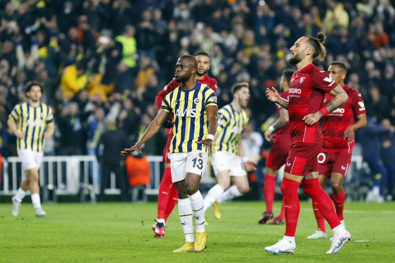 (VIDEO) ENNER MARCÓ, PERO NO ALCANZÓ: Fenerbahçe, eliminado de la Europa League