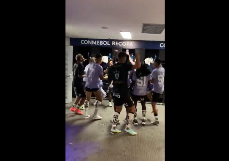 (VIDEO) FIESTA EN LOS CAMERINOS: La celebración de IDV por la Recopa Sudamericana