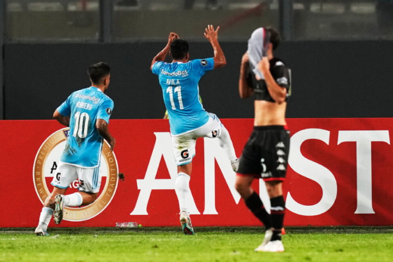 (VIDEO) Sporting Cristal ganó en el último suspiro y se metió a la fase de grupos