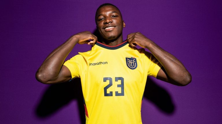 DE LUJO: ¡Los nuevos zapatos Nike de Moisés Caicedo!