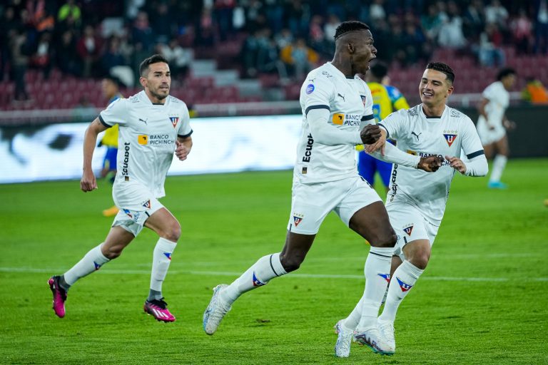 PALIZA EN EL RODRIGO PAZ: LDU aplastó 6-1 a Gualaceo SC