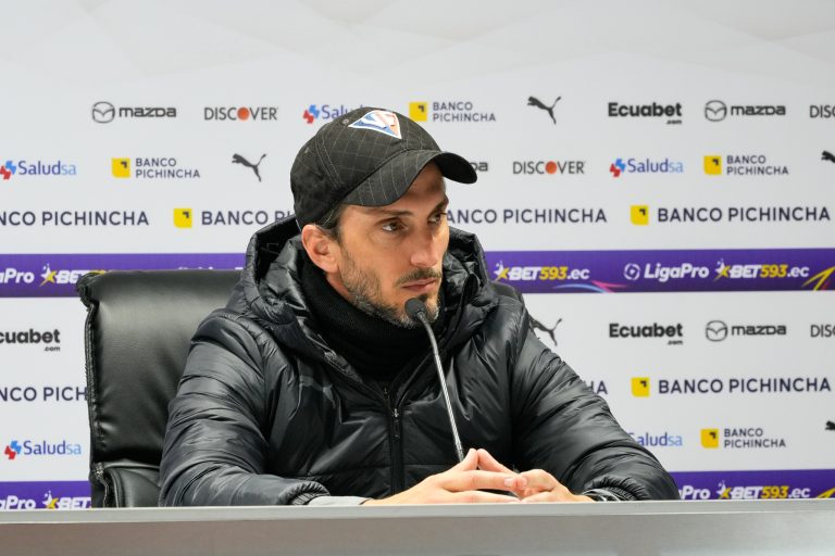 Luis Zubeldía: “Resalto el trabajo táctico del equipo”