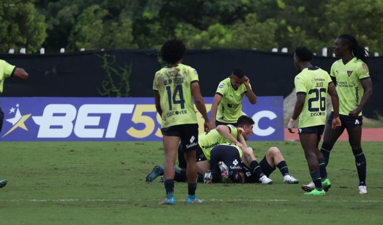 (VIDEO) ¡LDU remontó y ganó en Samanes! Papelón del City en la adición