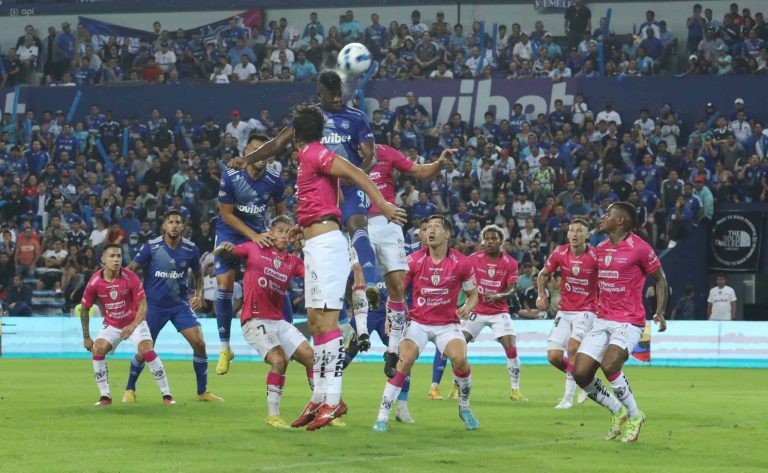 AMARGO CUMPLEAÑOS: IDV se tomó el Capwell y derrotó a Emelec