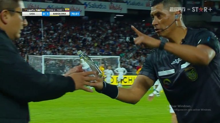 Durante el LDU vs BSC: Hubo lanzamiento de objeto a la cancha