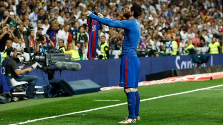 La camiseta histórica de Messi que costó casi medio millón de dólares