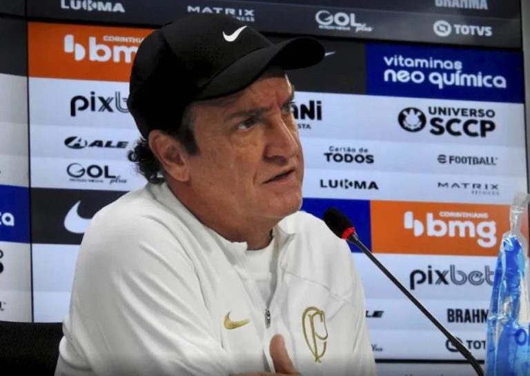 Cuca, resistido en Corinthians por su condena por abuso de menores