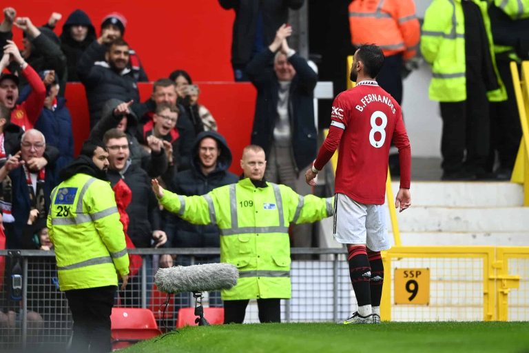 (VIDEO) El United venció al Aston Villa y se consolida en zona de Champions League